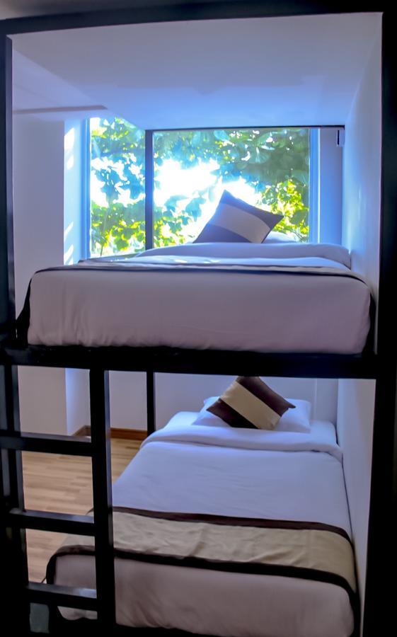 The Lodge Yangon Poshtel Zewnętrze zdjęcie