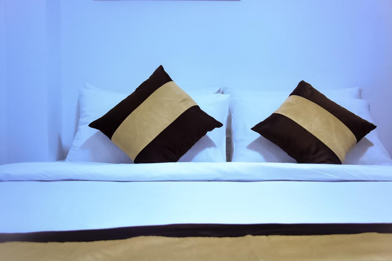 The Lodge Yangon Poshtel Zewnętrze zdjęcie